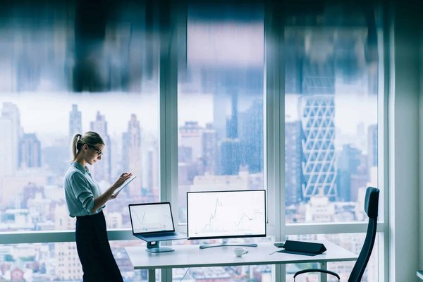 Bureau design pour entreprises chez mon bureau design