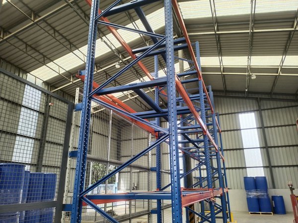 Rack à palettes charge lourde : les principaux éléments qui le composent